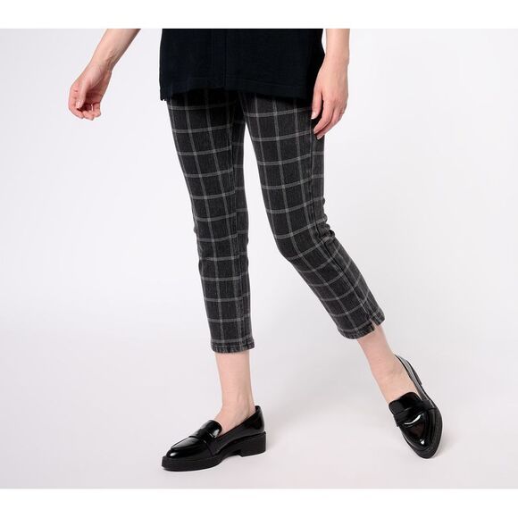 Isaac Mizrahi Live! Women's Petite Pants 14P Knit Denim Pull on Blk/Blue A609926 - Picture 1 of 4